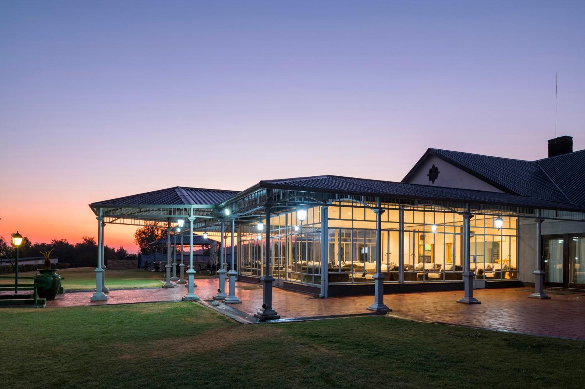 Troutbeck Resort Nyanga 外观 照片