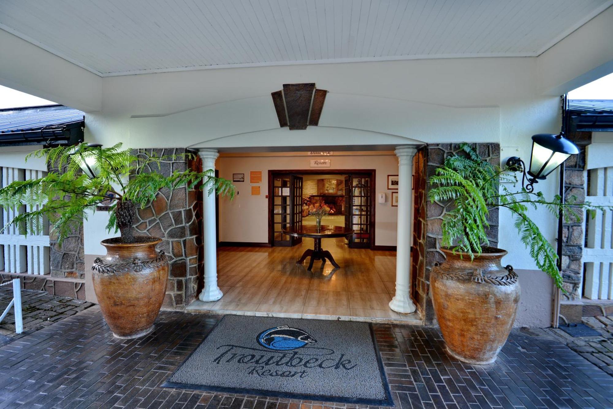 Troutbeck Resort Nyanga 外观 照片